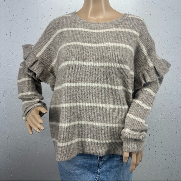 debut size Women’s Large Beige Striped Ruffle Sweater - Picture 1 of 12